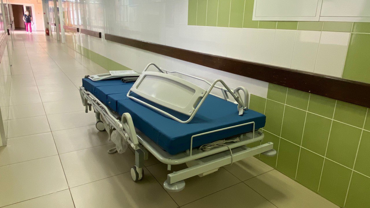 Кровати со встроенными весами и рентген-прозрачным ложем подарили реанимации ИГОДКБ